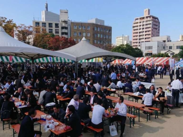 大分県各地からの海の幸山の幸あり美味しいお酒も充実した物産展